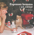 Espresso Hemma, Boken